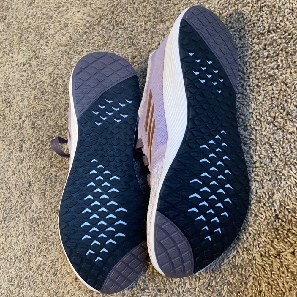 Shoes - Picture 5 of 5